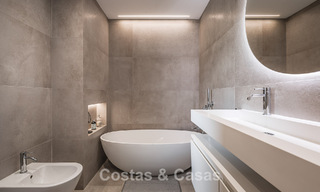 Volledig gerenoveerd 3-slaapkamer tuinappartement te koop in een luxueus complex in Marbella - Benahavis 778520 