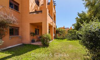 Volledig gerenoveerd 3-slaapkamer tuinappartement te koop in een luxueus complex in Marbella - Benahavis 778524 