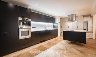 Volledig gerenoveerd 3-slaapkamer tuinappartement te koop in een luxueus complex in Marbella - Benahavis 778536 