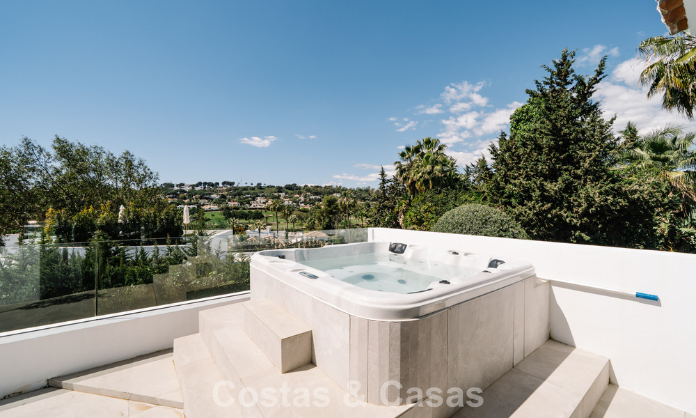 Gerenoveerde villa te koop in een moderne, Andalusische bouwstijl in Nueva Andalucia, Marbella 778546