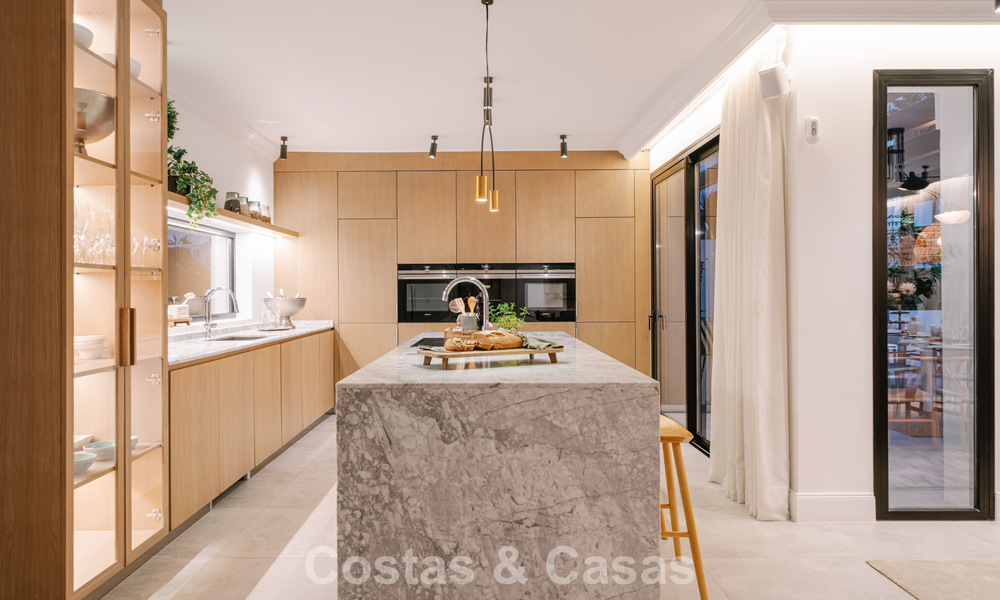 Gerenoveerde villa te koop in een moderne, Andalusische bouwstijl in Nueva Andalucia, Marbella 778564