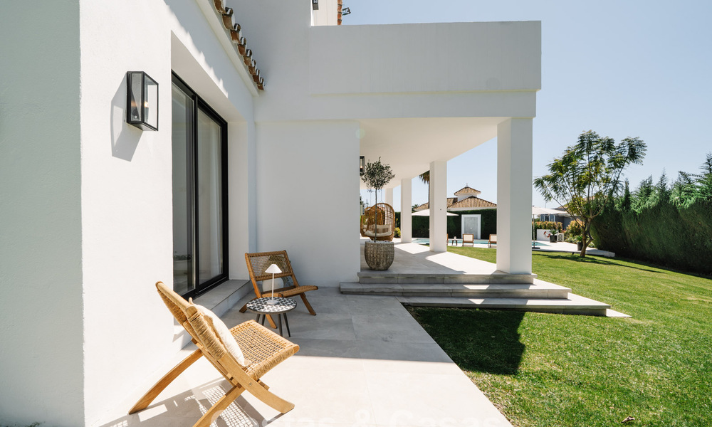 Gerenoveerde villa te koop in een moderne, Andalusische bouwstijl in Nueva Andalucia, Marbella 778568