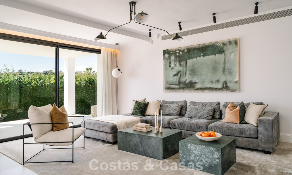 Gerenoveerde villa te koop in een moderne, Andalusische bouwstijl in Nueva Andalucia, Marbella 778570