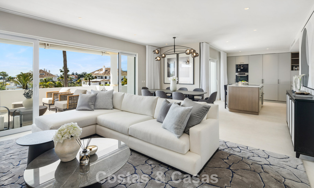 Prachtig gerenoveerd duplex penthouse te koop in een exclusief complex op de prestigieuze Golden Mile van Marbella 778635