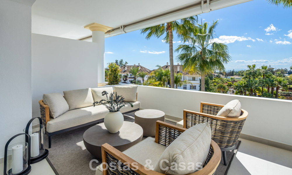 Prachtig gerenoveerd duplex penthouse te koop in een exclusief complex op de prestigieuze Golden Mile van Marbella 778642
