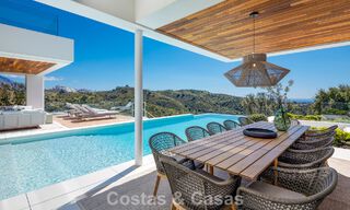 Gesofisticeerde, nieuwe luxevilla met panoramisch zeezicht te koop in een gated community van La Quinta, Marbella - Benahavis 800534 