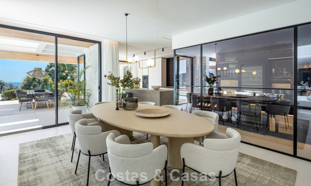 Gesofisticeerde, nieuwe luxevilla met panoramisch zeezicht te koop in een gated community van La Quinta, Marbella - Benahavis 800540