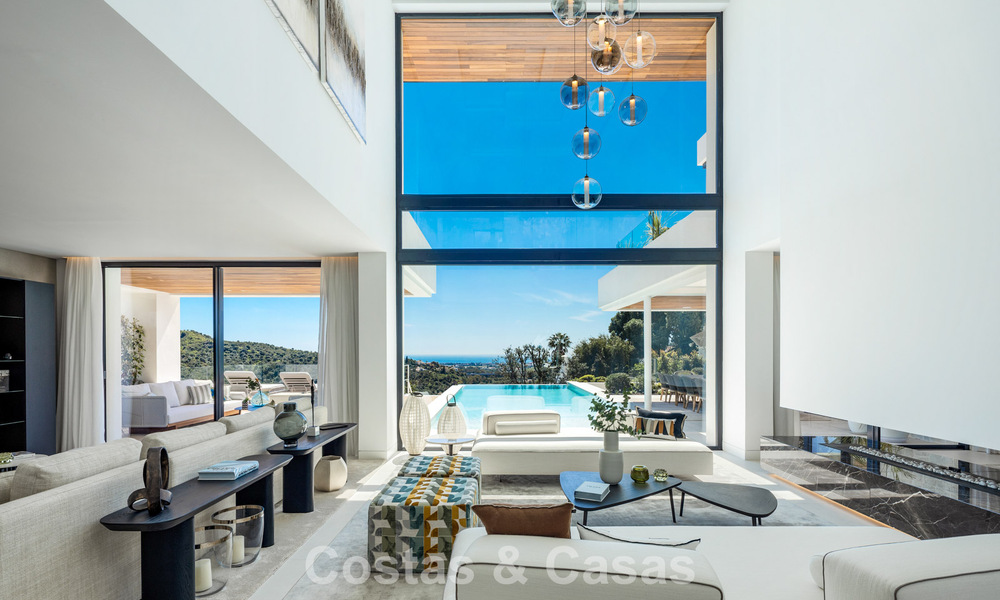Gesofisticeerde, nieuwe luxevilla met panoramisch zeezicht te koop in een gated community van La Quinta, Marbella - Benahavis 800541
