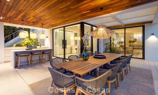 Gesofisticeerde, nieuwe luxevilla met panoramisch zeezicht te koop in een gated community van La Quinta, Marbella - Benahavis 800552 