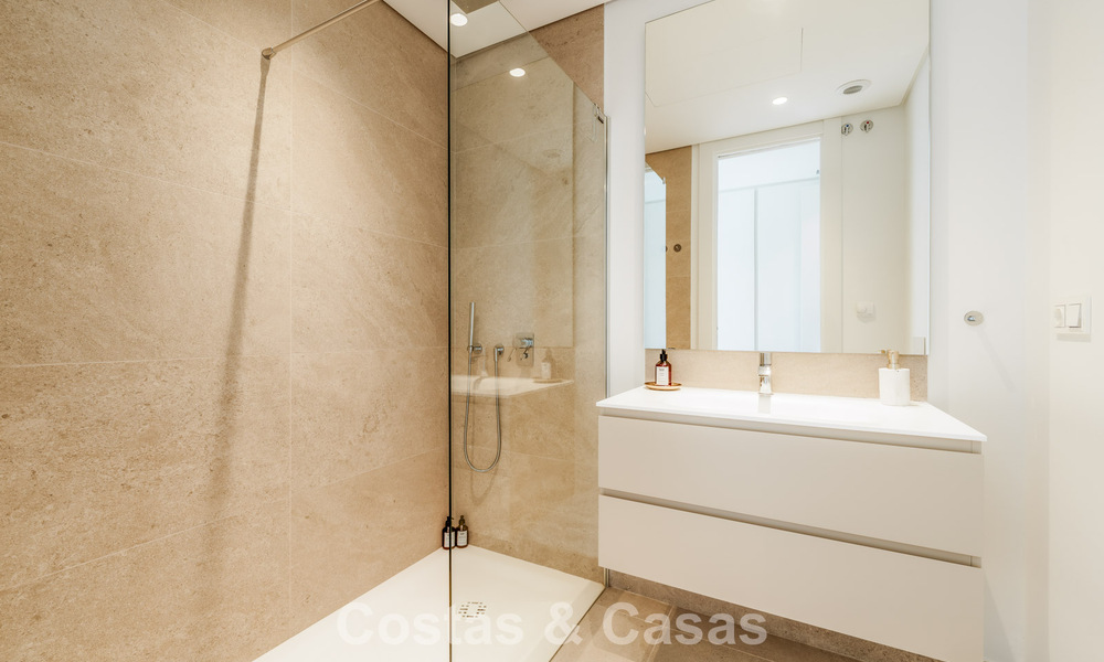 Prestigieus 3-slaapkamer appartement te koop met formidabel uitzicht op zee, golf en bergen in La Quinta, Marbella - Benahavis 778735