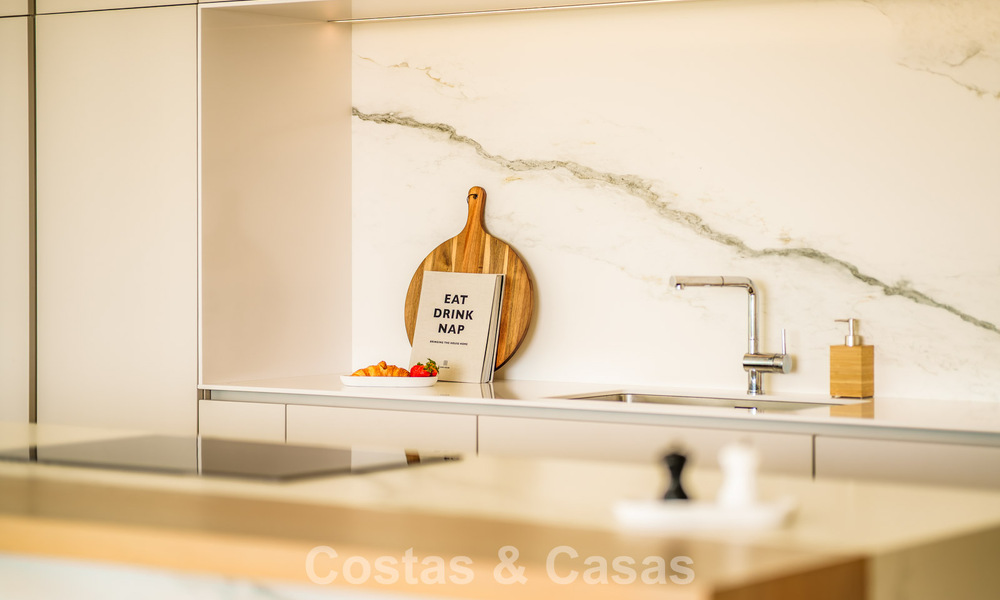 Prestigieus 3-slaapkamer appartement te koop met formidabel uitzicht op zee, golf en bergen in La Quinta, Marbella - Benahavis 778742