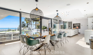 Instapklare, moderne villa te koop, grenzend aan de golfbaan in een begeerde villawijk van Marbella - Benahavis 778677 