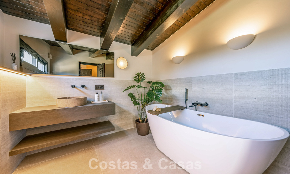 Instapklare, hedendaags gerenoveerde luxevilla te koop in het hart van Nueva Andalucia’s golfvallei, Marbella 778854