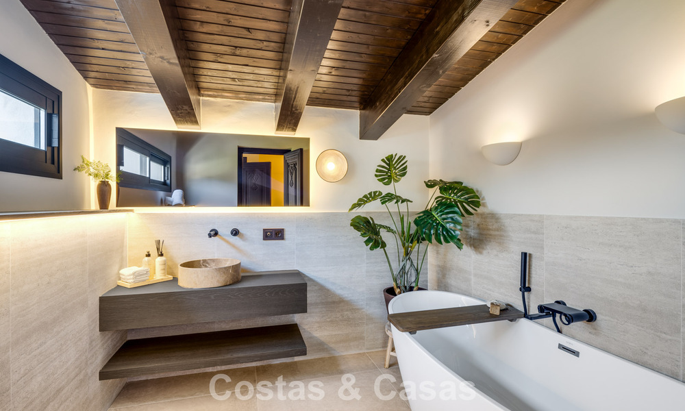 Instapklare, hedendaags gerenoveerde luxevilla te koop in het hart van Nueva Andalucia’s golfvallei, Marbella 796789