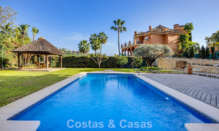 Luxueuze villa met unieke architectuur te koop omgeven door golfbanen in Benahavis - Marbella 778868 