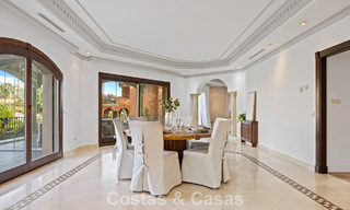 Luxueuze villa met unieke architectuur te koop omgeven door golfbanen in Benahavis - Marbella 778875 