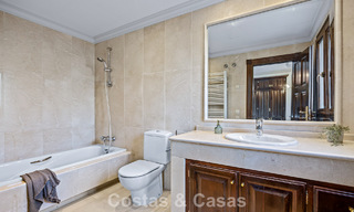 Luxueuze villa met unieke architectuur te koop omgeven door golfbanen in Benahavis - Marbella 778879 
