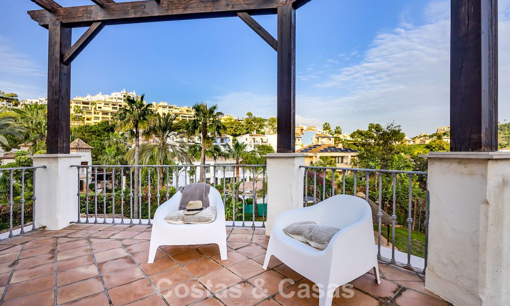 Luxueuze villa met unieke architectuur te koop omgeven door golfbanen in Benahavis - Marbella 778880