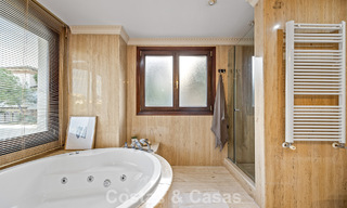 Luxueuze villa met unieke architectuur te koop omgeven door golfbanen in Benahavis - Marbella 778903 