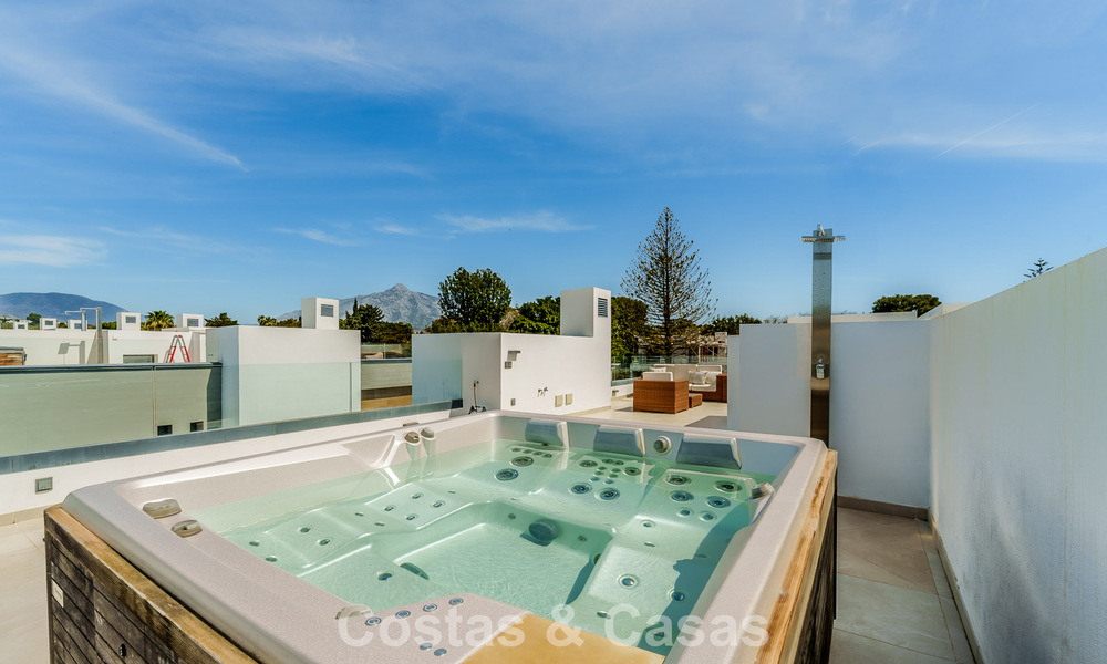 Instapklare luxe woning te koop op loopafstand van het strand en Puerto Banus, Marbella 779252