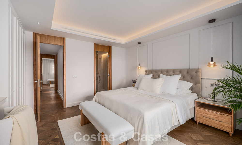 Eersteklas gerenoveerd strandappartement met zeezicht te koop op de Golden Mile van Marbella 779062