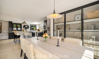 Prachtig gerenoveerd herenhuis in een tijdloze Andalusische stijl met zeezicht te koop gelegen op de Golden Mile van Marbella 778967 