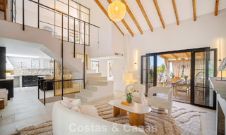 Prachtig gerenoveerd herenhuis in een tijdloze Andalusische stijl met zeezicht te koop gelegen op de Golden Mile van Marbella 778970 