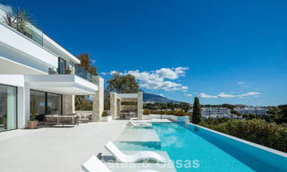 Gloednieuwe modernistische luxevilla te koop in de exclusieve gated woonwijk van La Quinta, Marbella - Benahavis 779018 