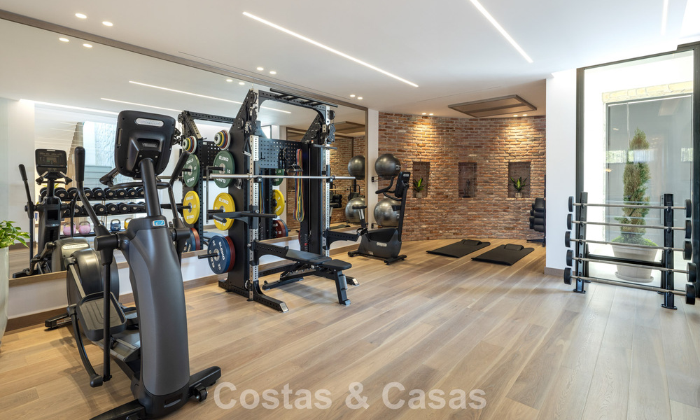 Gloednieuwe modernistische luxevilla te koop in de exclusieve gated woonwijk van La Quinta, Marbella - Benahavis 779026