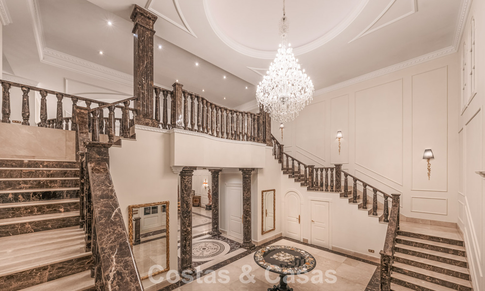 Opmerkelijk, presidentiëel paleis te koop, in de vooraanstaande, gated gemeenschap van Sierra Blanca in Marbella 779353