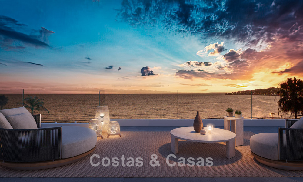 3 Luxueuze villa’s met onbelemmerd zeezicht te koop in een golfomgeving van Mijas Costa, Costa del Sol 779079