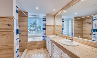 Zonnig en ruim hoekappartement met panoramische vergezichten te koop in de heuvels van Nueva Andalucia, Marbella 779584 