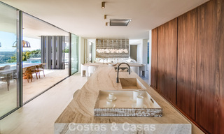 Nieuwe, gesofisticeerde luxevilla te koop in een private, permanent bewaakte gemeenschap van Sotogrande, Costa del Sol 779302 