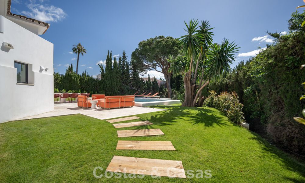 Instapklare luxevilla met moderne, Andalusische architectuur te koop gelegen in het hart van Nueva Andalucia, Marbella 779480