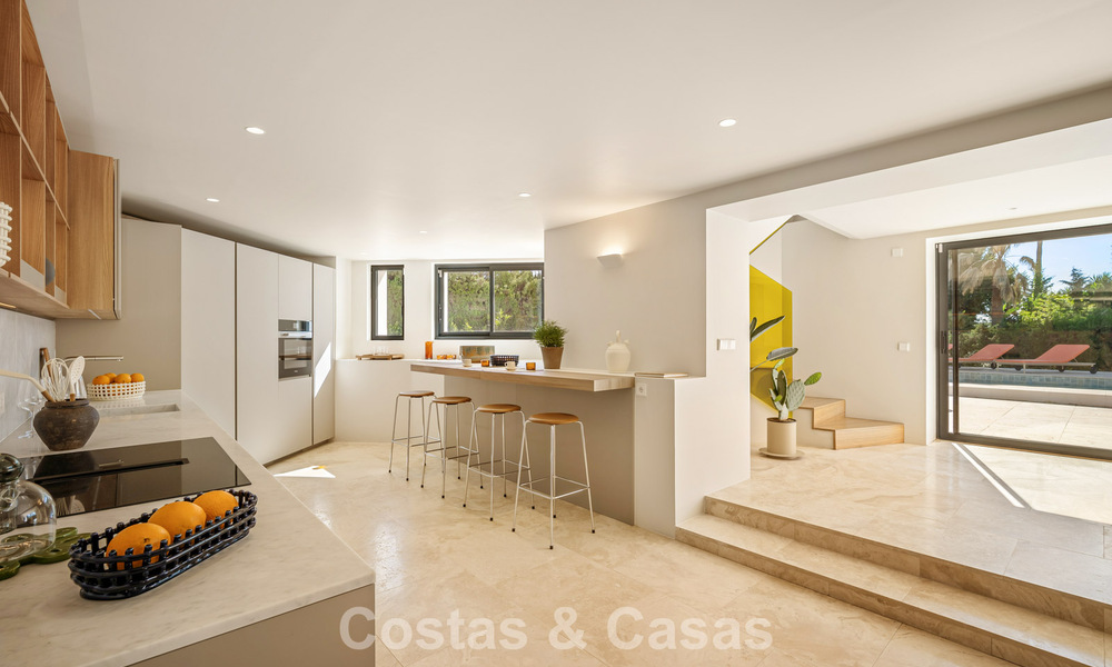 Instapklare luxevilla met moderne, Andalusische architectuur te koop gelegen in het hart van Nueva Andalucia, Marbella 779503