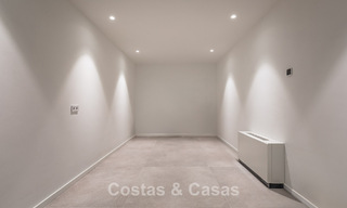 Prestigieus gerenoveerde villa te koop in de geprefereerde, gated urbanisatie van El Madroñal in Marbella - Benahavis 779513 