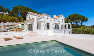 Prestigieus gerenoveerde villa te koop in de geprefereerde, gated urbanisatie van El Madroñal in Marbella - Benahavis 779526 