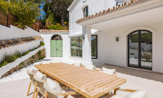 Prestigieus gerenoveerde villa te koop in de geprefereerde, gated urbanisatie van El Madroñal in Marbella - Benahavis 779531 