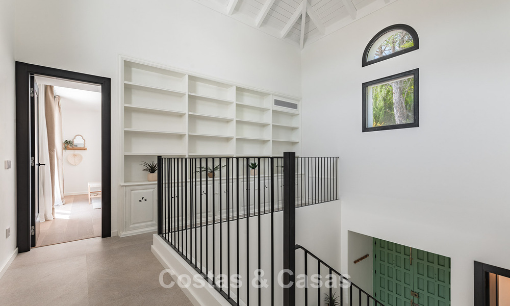 Prestigieus gerenoveerde villa te koop in de geprefereerde, gated urbanisatie van El Madroñal in Marbella - Benahavis 779541