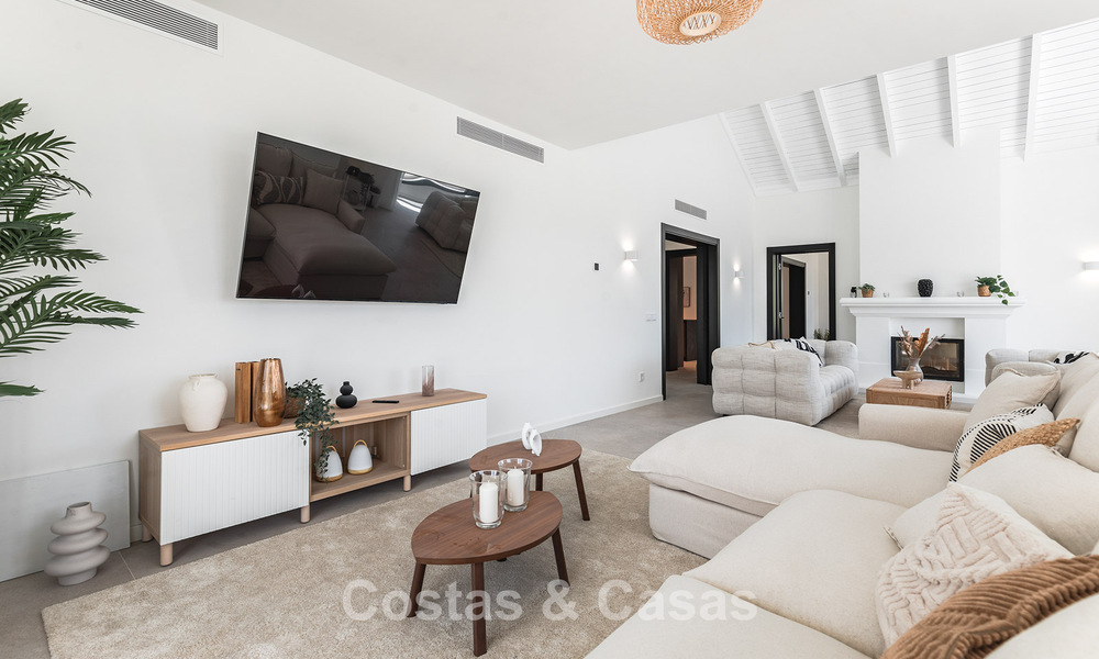 Prestigieus gerenoveerde villa te koop in de geprefereerde, gated urbanisatie van El Madroñal in Marbella - Benahavis 779555