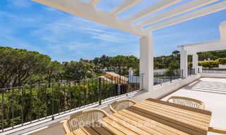 Prestigieus gerenoveerde villa te koop in de geprefereerde, gated urbanisatie van El Madroñal in Marbella - Benahavis 779559 