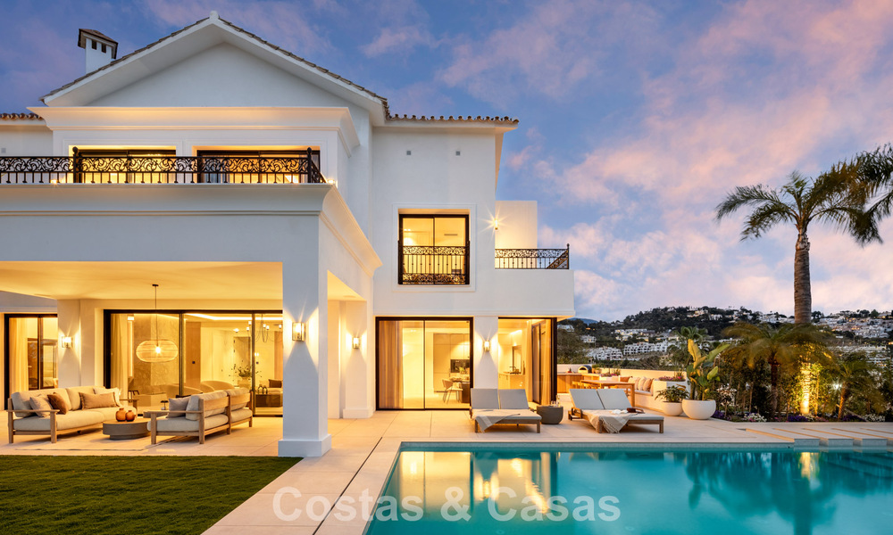 Royale villa met luxueus, mediterrane architectuur te koop, grenzend aan de golfbaan in Marbella - Benahavis 779637