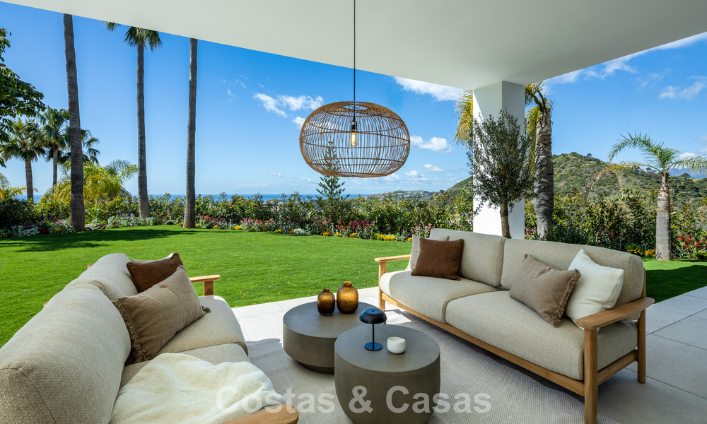 Royale villa met luxueus, mediterrane architectuur te koop, grenzend aan de golfbaan in Marbella - Benahavis 779651