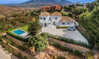 Ruime villa met een moderne, mediterrane bouwstijl te koop ten oosten van Marbella centrum 779835 