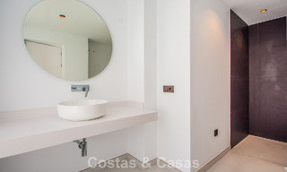 Ruime villa met een moderne, mediterrane bouwstijl te koop ten oosten van Marbella centrum 779850 