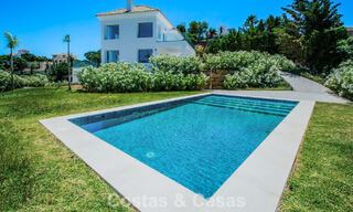 Ruime villa met een moderne, mediterrane bouwstijl te koop ten oosten van Marbella centrum 779862 