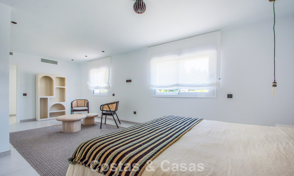 Ruime villa met een moderne, mediterrane bouwstijl te koop ten oosten van Marbella centrum 779870