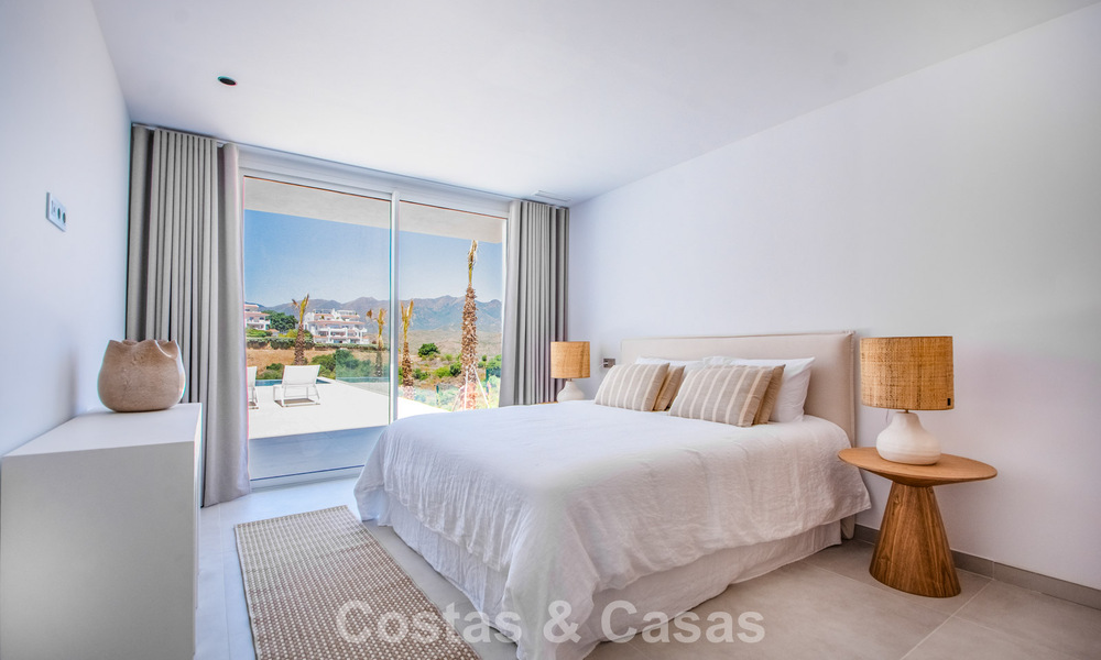Moderne en instapklare nieuwbouwvilla te koop ten oosten van Marbella centrum 779716