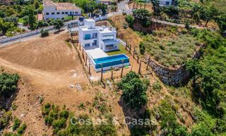 Moderne en instapklare nieuwbouwvilla te koop ten oosten van Marbella centrum 779719 