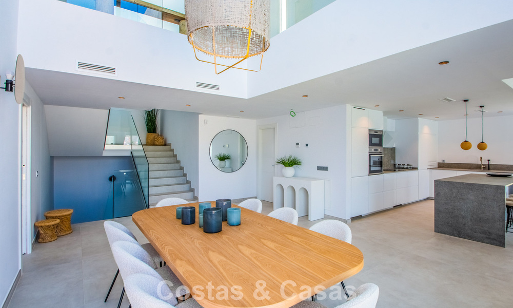 Moderne en instapklare nieuwbouwvilla te koop ten oosten van Marbella centrum 779732